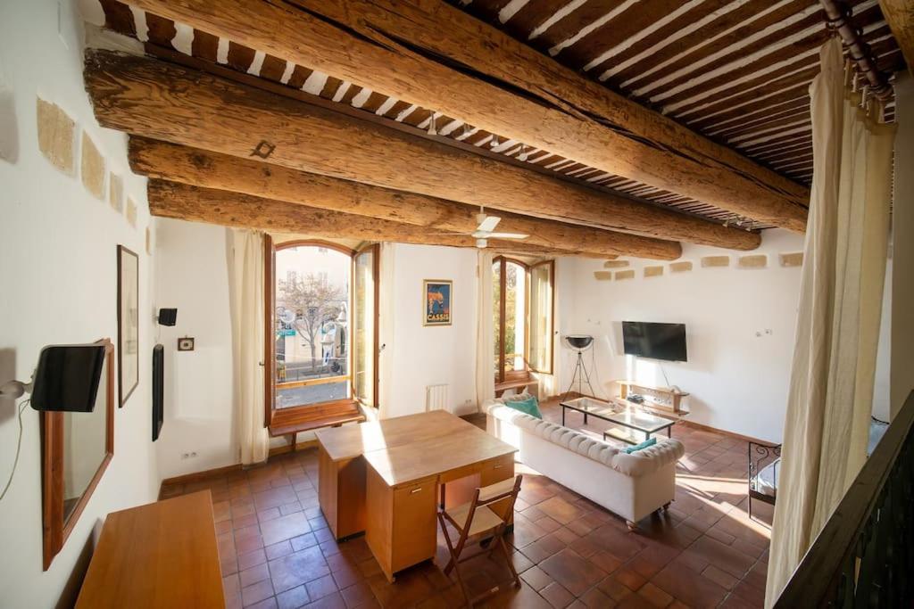 Air-Conditioned Loft In The Heart Of The Old Port Marseille Bagian luar foto