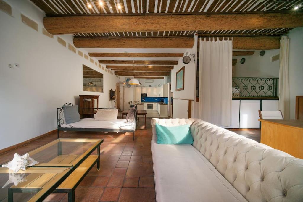 Air-Conditioned Loft In The Heart Of The Old Port Marseille Bagian luar foto